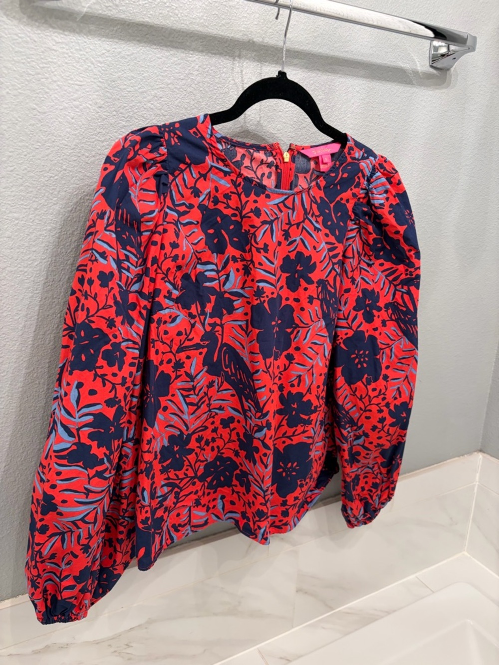 Lilly Pulitzer Floral Puff-Sleeve Women’s Top in Red and Navy